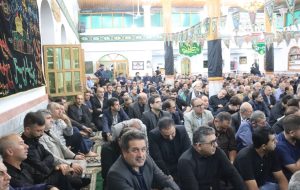 ملت ایران با تکیه بر باورهای دینی و سرمایه اجتماعی همچنان ایستاده است